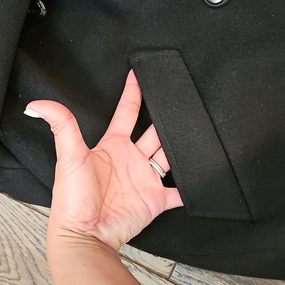 VINTAGE Black Double-Breasted Women's Coat - Picture 9 of 10